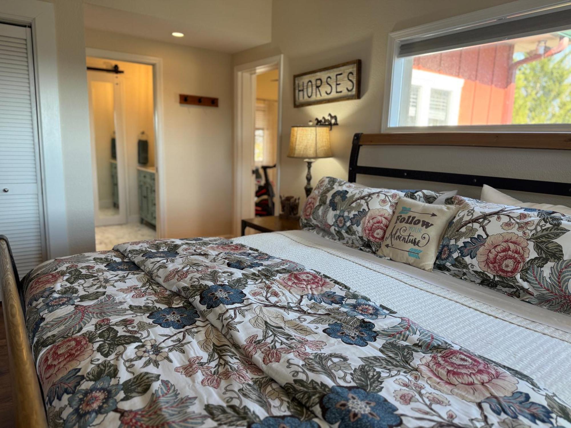 Red Rooster Family Cabin W/Hot Tub+Fire Pit+View Franklin Ngoại thất bức ảnh